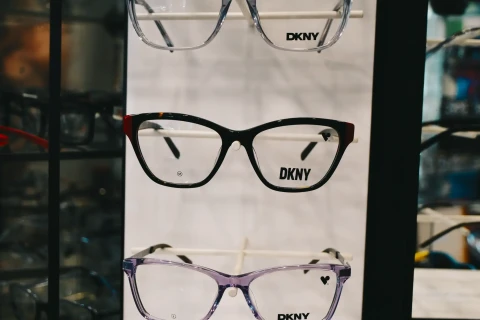 Oprawki markowe DKNY w salonie Optyk Kudera